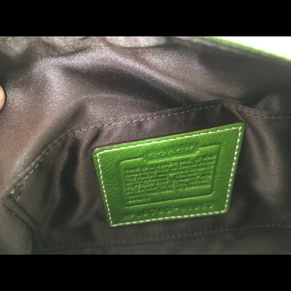 COACH Mini💚NWOT, Adorable & So Cute - Picture 5 of 9